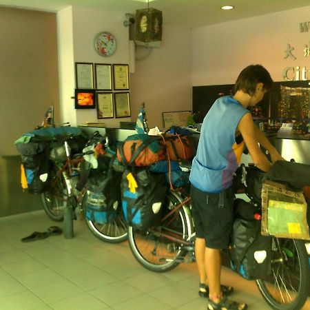 City Star Hotel Kulai Extérieur photo