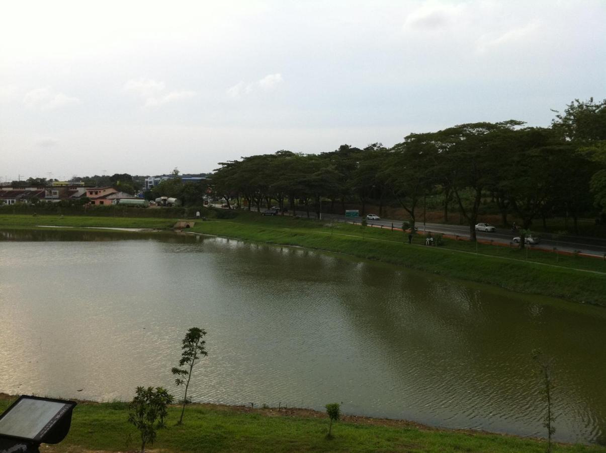 City Star Hotel Kulai Extérieur photo