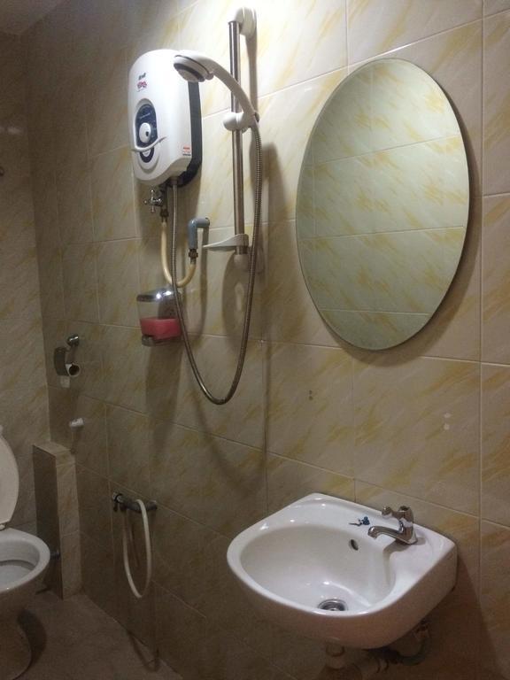 City Star Hotel Kulai Chambre photo