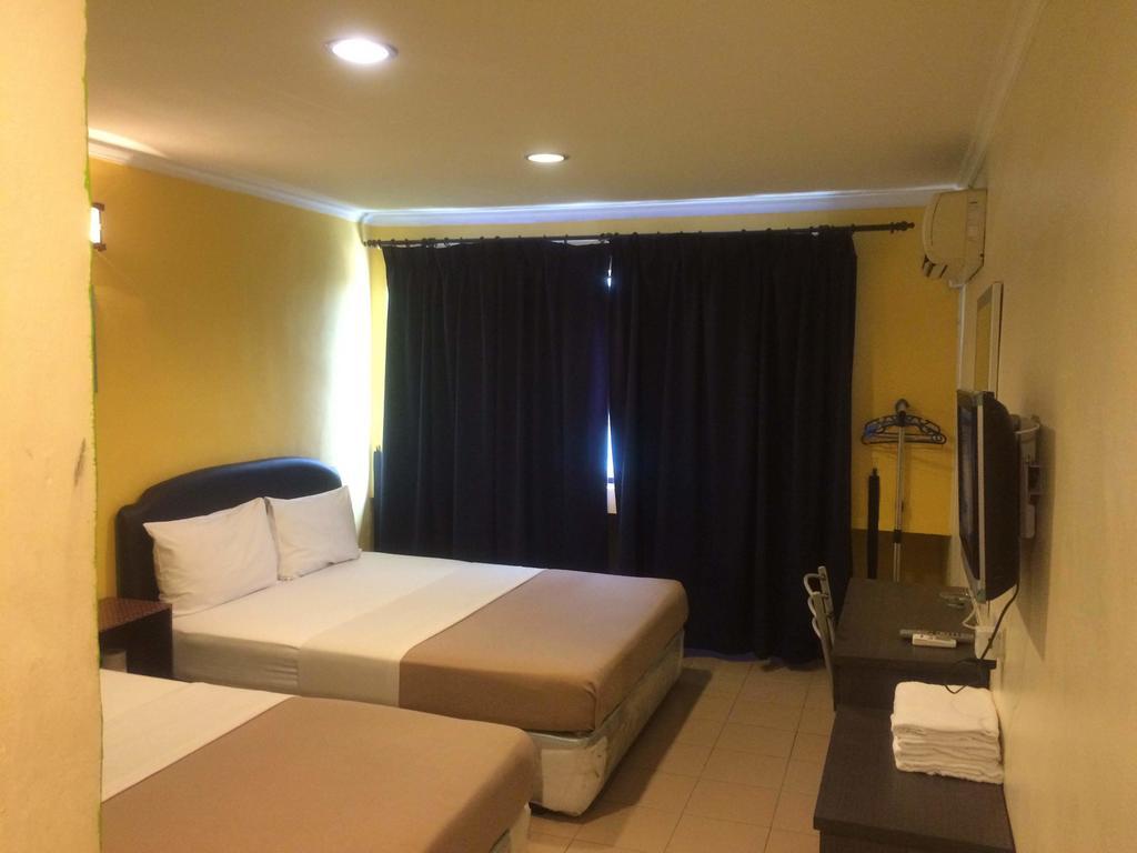 City Star Hotel Kulai Chambre photo