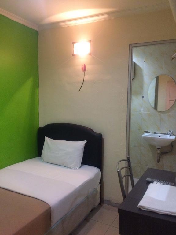 City Star Hotel Kulai Chambre photo