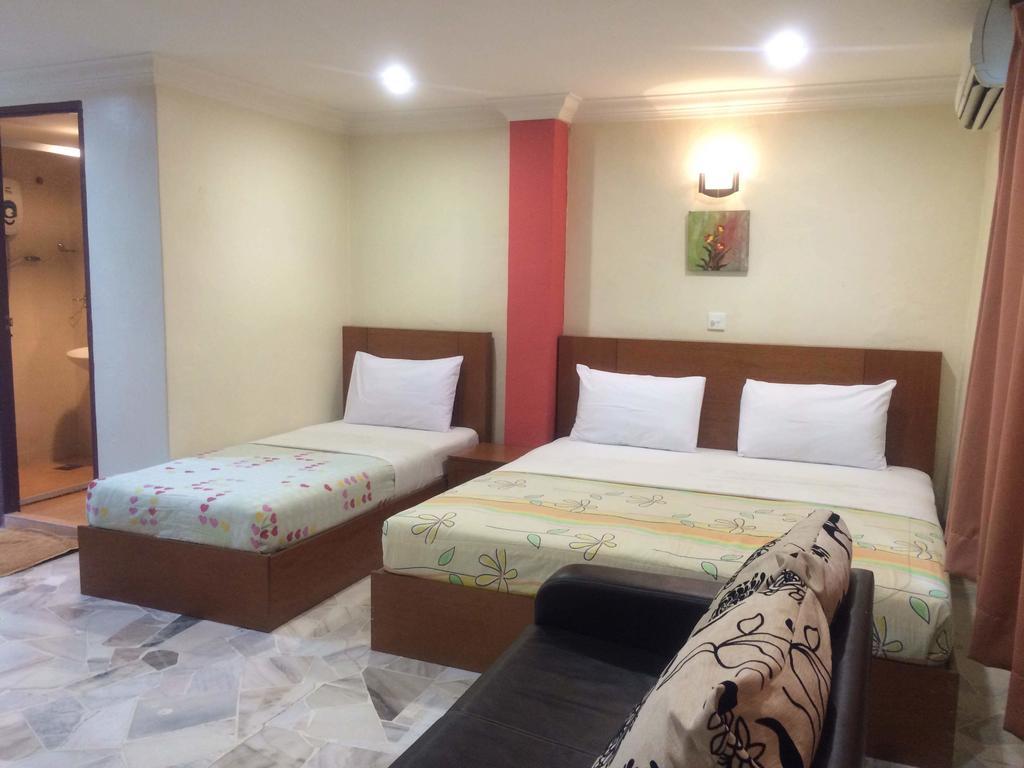 City Star Hotel Kulai Chambre photo